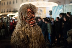 perchtenlauf baden 2016 (155)