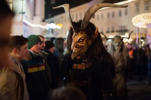 perchtenlauf baden 2016 (181)